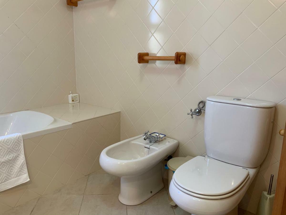 Guest House Alfarrobeiras Albufeira Exterior foto